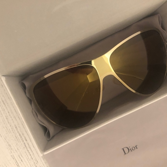 Dior Accessories - Brand New Dior Sunglasses